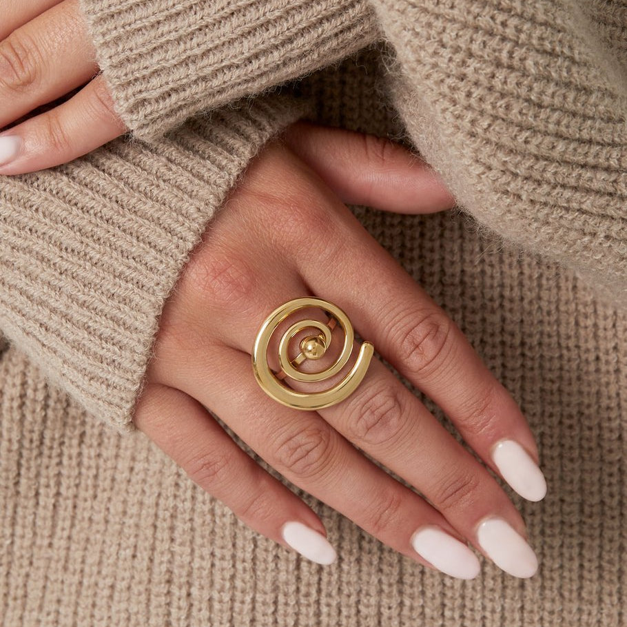 swirly pearl ring