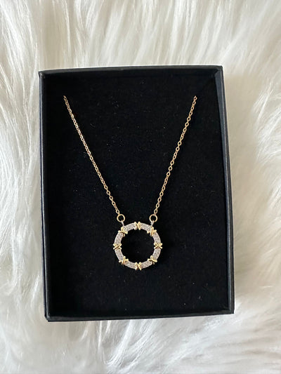 Kreis x Zirkonia Necklace