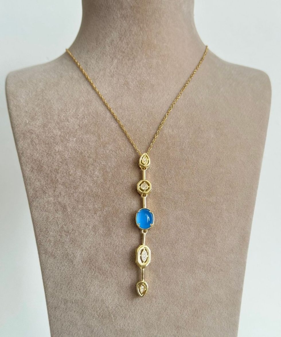 Blue Y Kette
