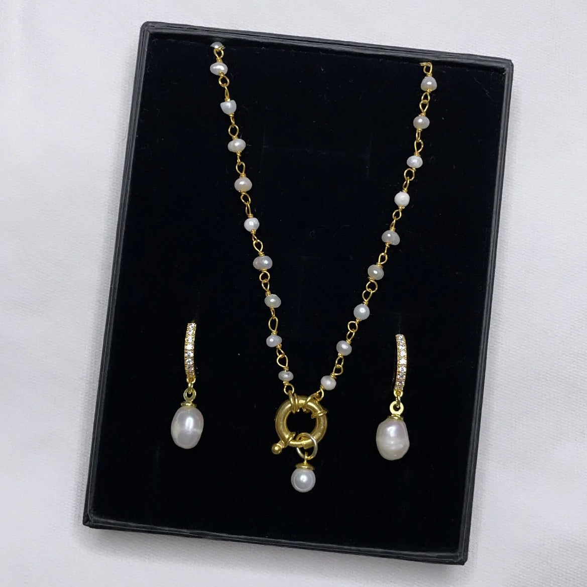 Pearl Chain Set